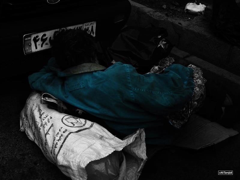 هنر عکاسی محفل عکاسی Alitamjidi بعد از چند روز بی خوابی - 2/2
#عکاسی #مستند #سند #اجتماعی