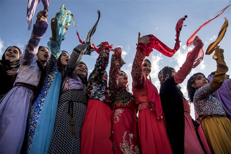 هنر عکاسی محفل عکاسی میلادمولودی #کردستان#رقص#لباس#رنگی#محلی