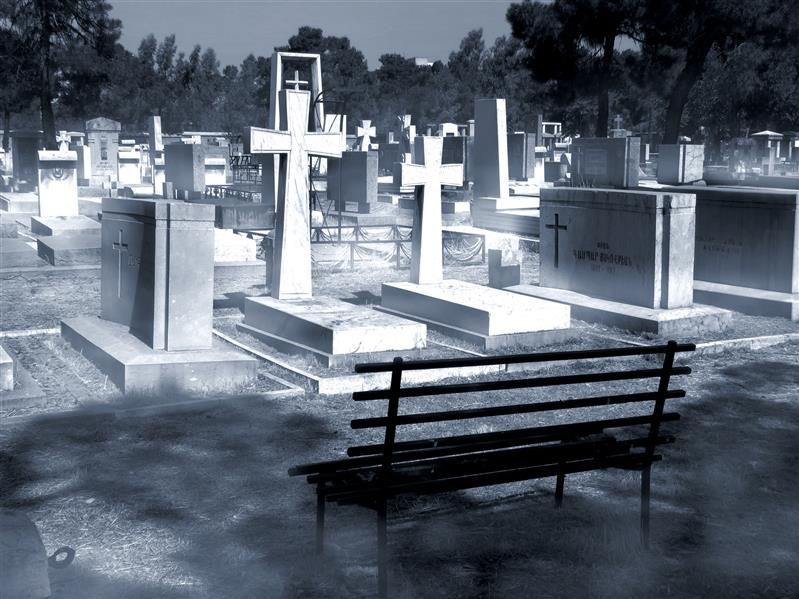 هنر عکاسی محفل عکاسی یاسمن تقوی (1400) R.I.P - یاسمن تقوی
#قبرستان #مسیحیت #صلیب #آرامستان_دولاب #ارامنه #آرامش #مرگ