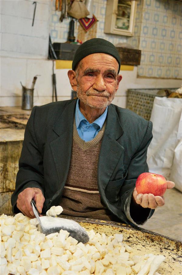 هنر عکاسی محفل عکاسی ساره سبزعلی عکاسی مستند کارگاه نقل پزی تویسرکان 
#همدان #تویسرکان #سوغات_تویسرکان #ساره_سبزعلی #عکاسی_مستند