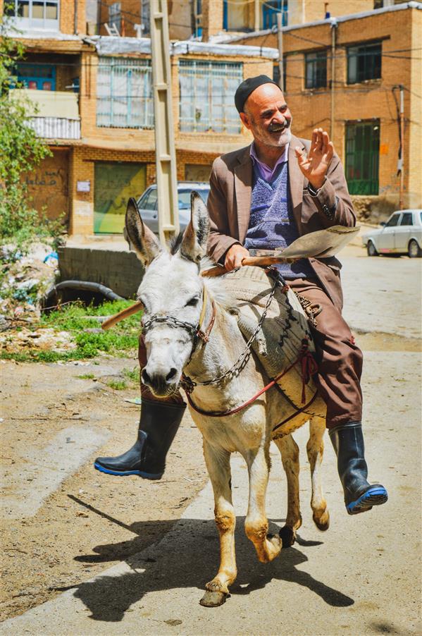 هنر عکاسی محفل عکاسی ساره سبزعلی #عکاسی #عکاسی_مستند #مستند #پیر_مرد #ساره_سبزعلی #تویسرکان #همدان