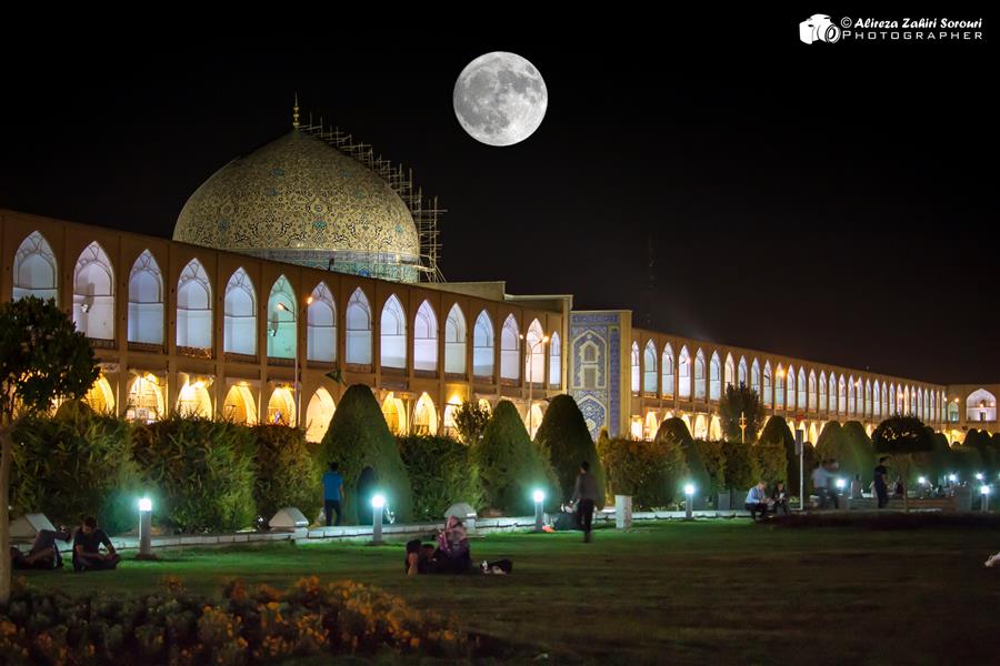 هنر عکاسی محفل عکاسی علیرضا ظهیری سروری ثبت ترکیبی از مسجد شیخ لطف الله اصفهان
