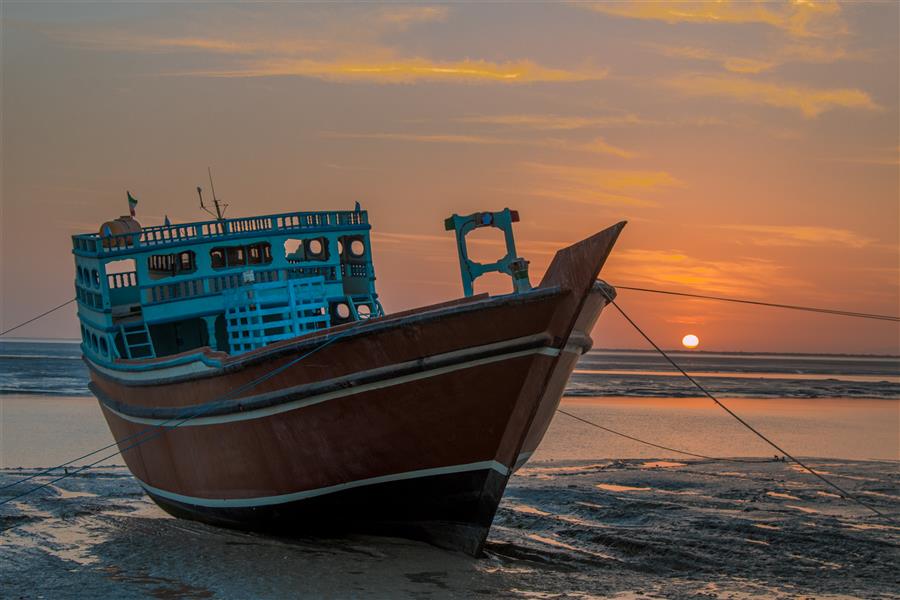 هنر عکاسی محفل عکاسی مجتبی صفرعلیزاده جزیره- قشم-بندر لافت- دریا -لنچ