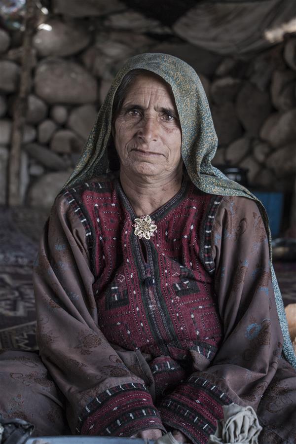 هنر عکاسی محفل عکاسی فاطمه شیروی #زن #سیاه_چادر #بلوچستان