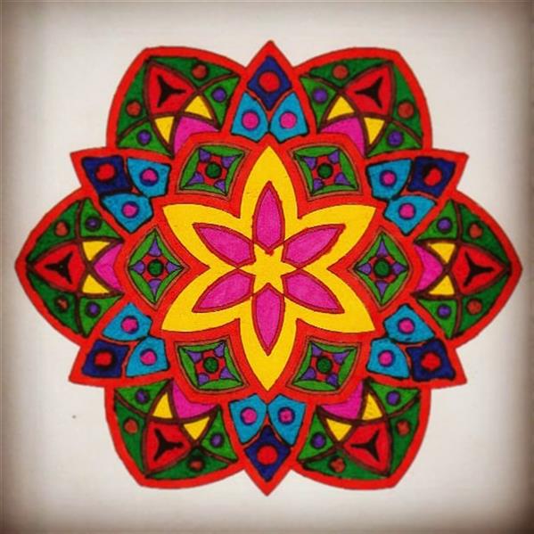 هنر نقاشی و گرافیک محفل نقاشی و گرافیک مخاژه Mokhajeh #طرح این #اثر از #فرشید #سرودیان با #رنگ_آمیزی و #ترکیب_رنگ از #مخاژه با #نام #مجموعه #ماندالاها روی #مقوا بوسیله #ماژیک در #سال #۱۳۹۴ خلق گردیده است.