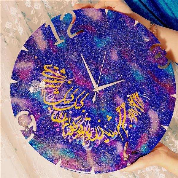 هنر خوشنویسی محفل خوشنویسی پری سا  نوشته شده با اکریلیک روی چوب
نام اثر : کهکشان
متن اثر : عزیز هم زبان تو در کدام کهکشان نشسته ای؟
نام هنرمند :پری سا نری موسی