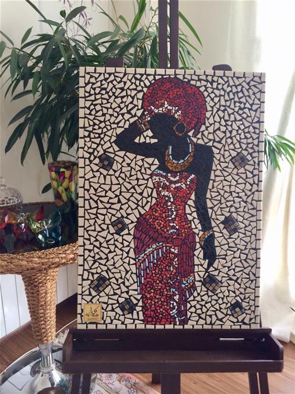 هنر سایر محفل سایر هنر ها گلناز امیرکیانی تابلو معرق کاشی در ابعاد ٧٠*٥٠ طرح زن آفریقایی