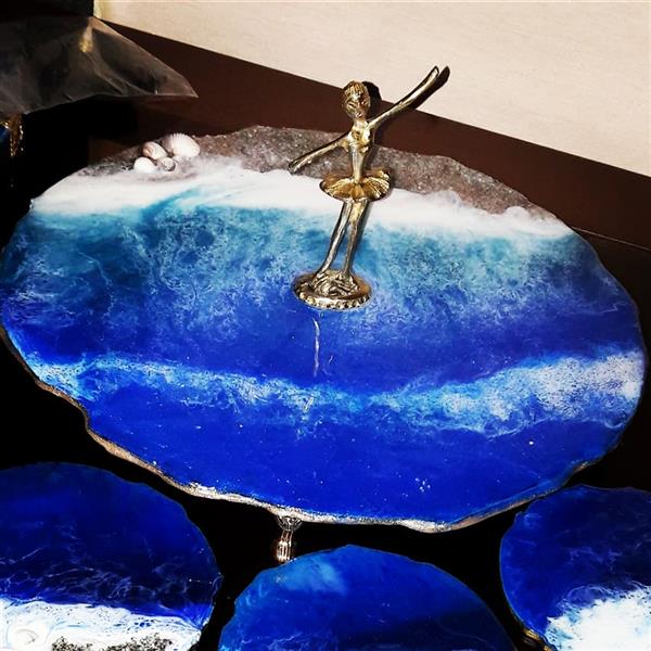 هنر سایر محفل سایر هنر ها نادیا حیدری شیرینی خوری طرح دریا رزینی و چوب.
پایه دار.
قطر صفحه ۳۰.
بسیار خاص و شیک.
در ابعاد بزرگتر قابل اجرا.