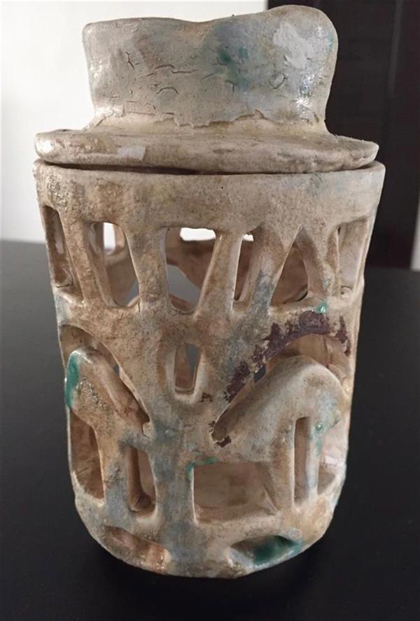 هنر سایر محفل سایر هنر ها Haniyeh Farokhinia Haniyeh Farokhiniya
متریال: سرامیک
تکنیک: دست ساز
خلق اثر: سال ۹۹
#ceramic
#honey_ceramic
#pottery