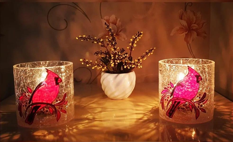 هنر سایر محفل سایر هنر ها زهره حیدری گالری هنری یَسرا
جاشمعی ترک‌دار دکوری با طرح پرنده کاردینال
هنرمند: زهره حیدری
#ویترای #جاشمعی #جاشمعی استوانه‌ای
#ظرف دکوری #ظرف تزئینی
عرض کار اندازه دور تا دور ظرف میباشد.
قطر ظرف ۸/۵ سانتیمتر میباشد.