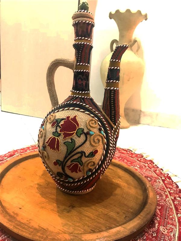 هنر سایر محفل سایر هنر ها Farzaneh_ek #کوزه_گلیمی ساخته شده با پارچه دستباف و جاجیم و فرش و گلیم قدمت دار
kilim vase