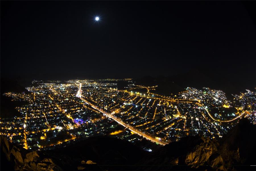 هنر عکاسی عکاسی در شب سعید اسکندری عکس خرم اباد در شب
